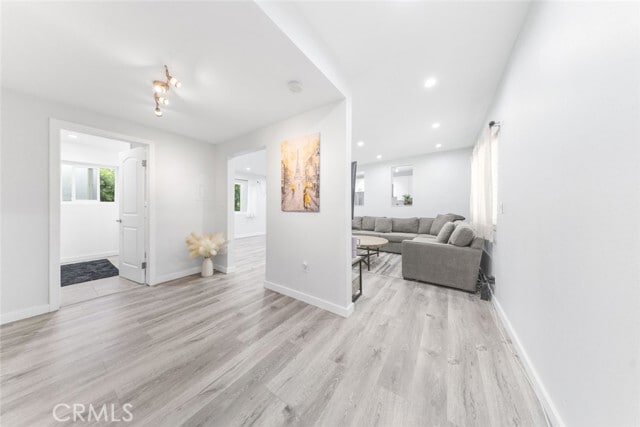 Building Photo - 3010 Montrose Ave