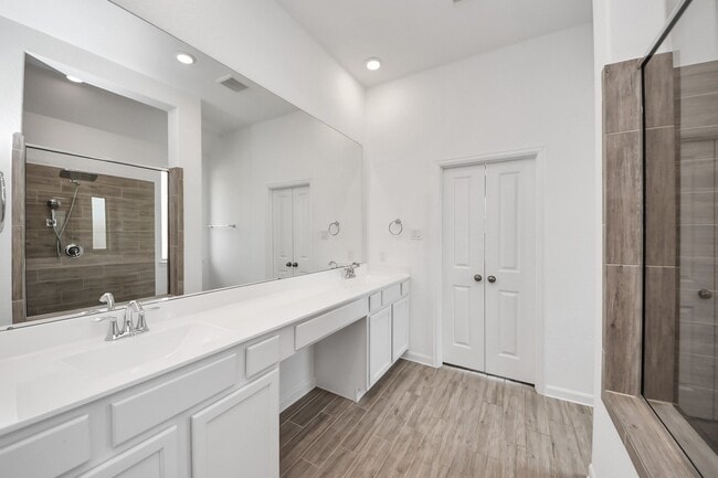 Building Photo - 17770 Misty Brk Ln