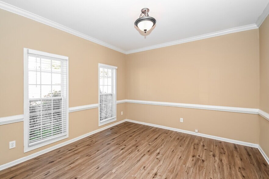 Building Photo - 241 Sable Trace Dr