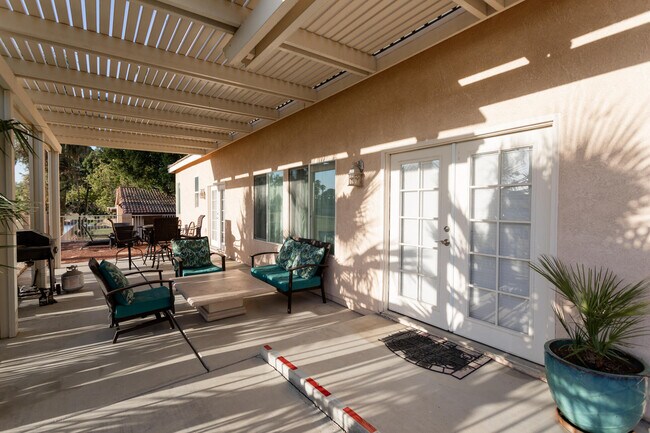 Building Photo - 48305 Pic Way
