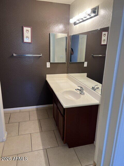 Building Photo - 24115 N Desert Dr