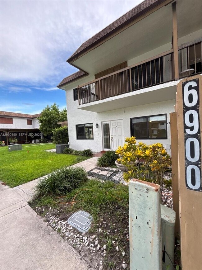 Building Photo - 6900 NW 169th St
