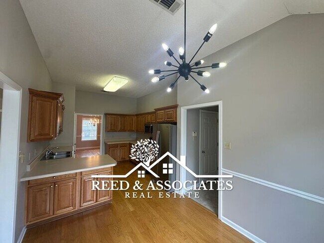 Building Photo - 3 Bedroom in Cordova-Appling Area