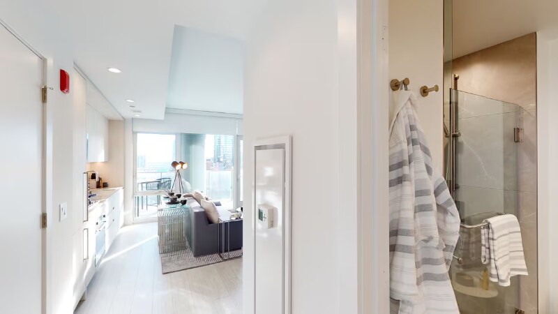 Building Photo - 362 N Halsted St