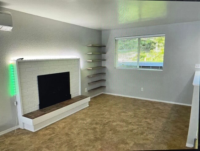 Building Photo - Charming Sudden Valley home with large fla...