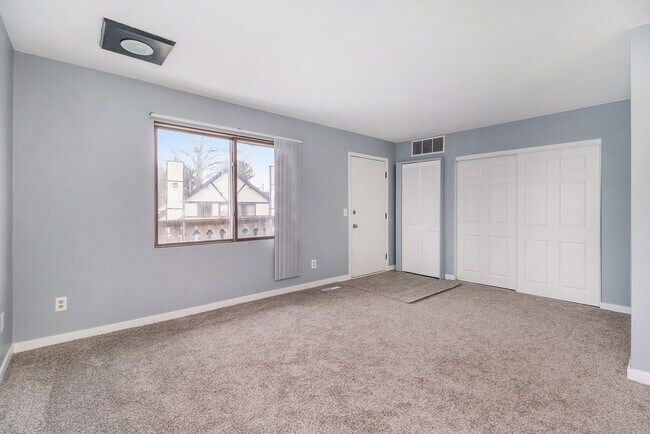 Living/Dining View - 2039 Inverway Ct