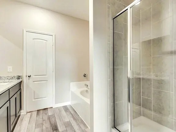 Building Photo - 2304 Dahlia Way