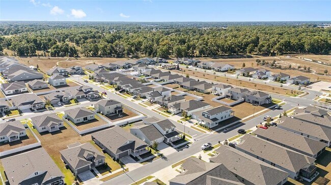 Building Photo - 6366 SW 77th Ave