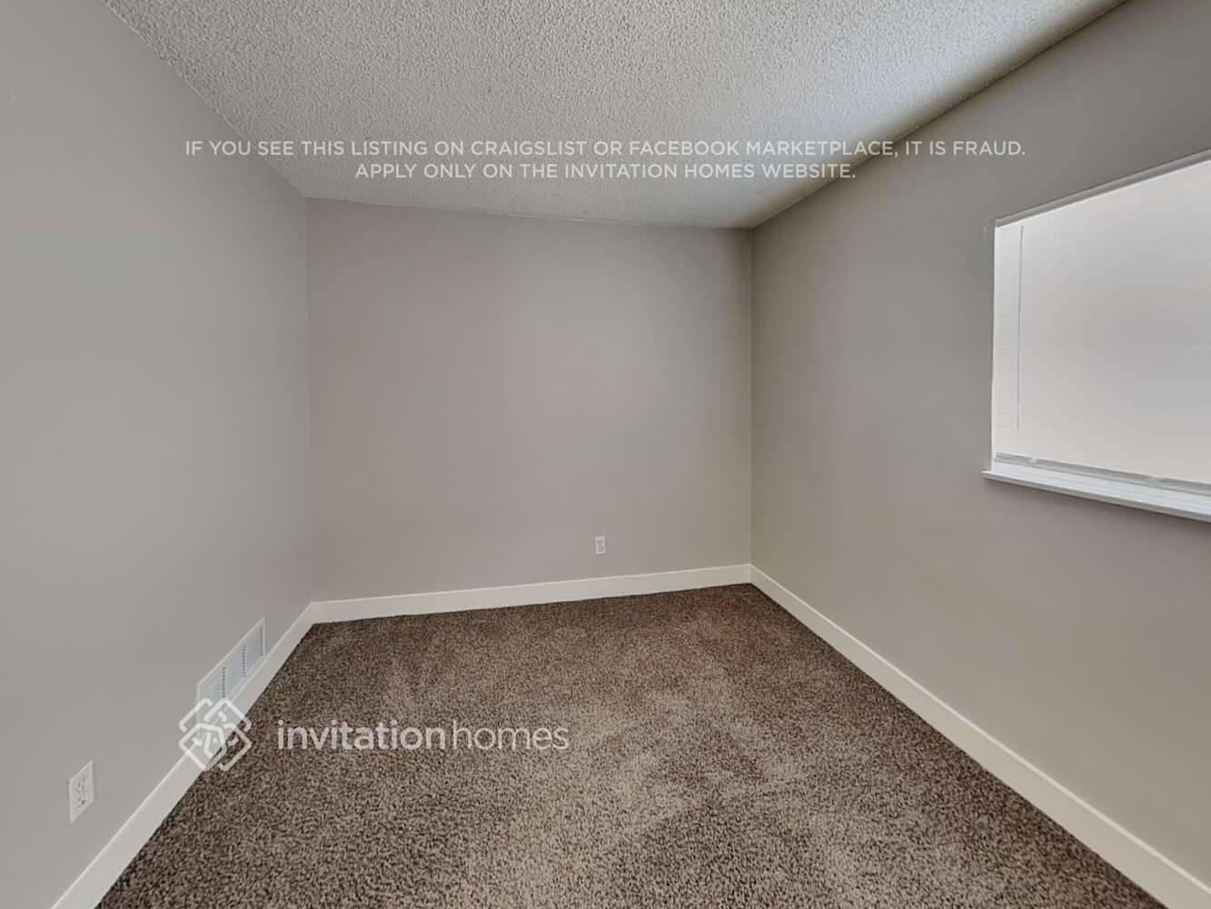 Building Photo - 19857 E Cornell Ave