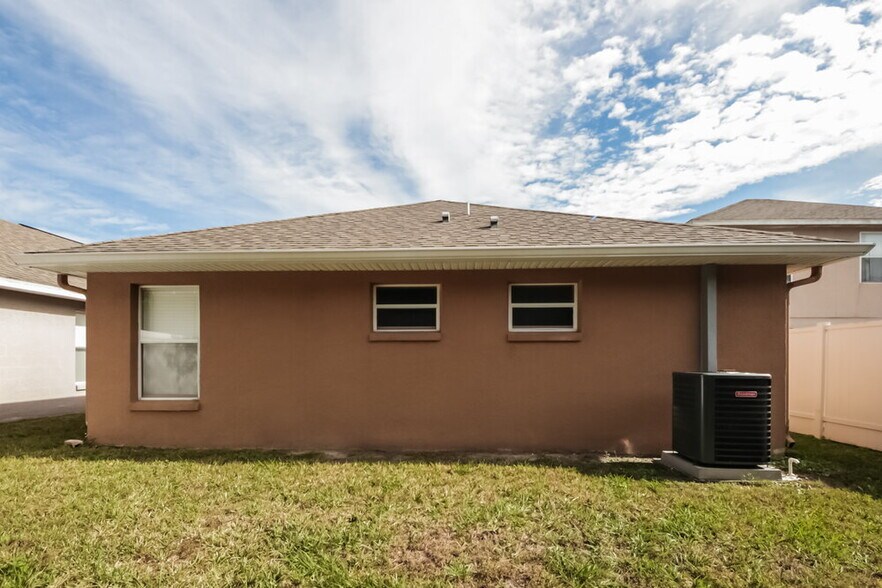 Building Photo - 221 Owenshire Cir