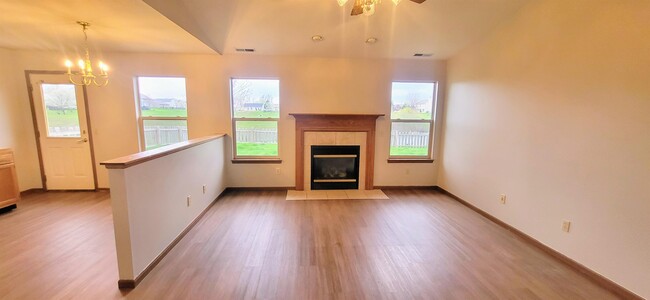 Building Photo - 4730 Anglers Ln