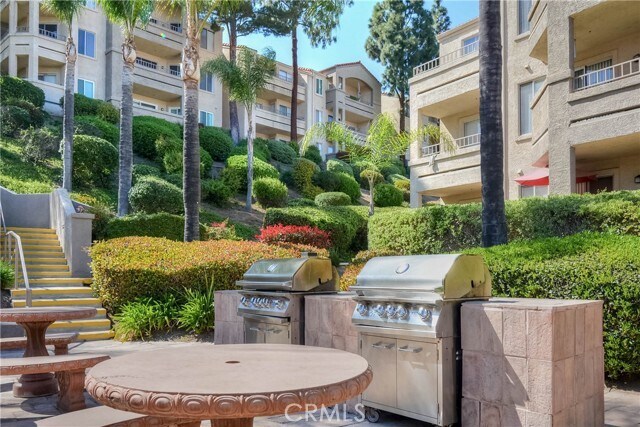 Building Photo - 1030 Vista Del Cerro Dr