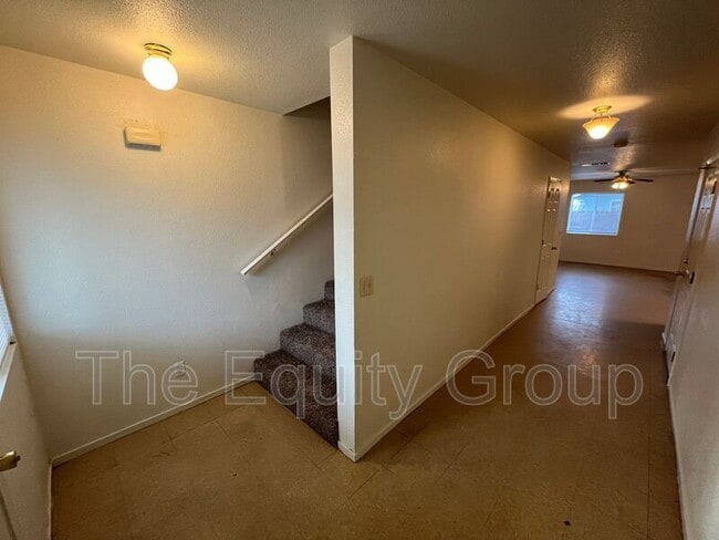 Building Photo - 1434 Cottage Pl