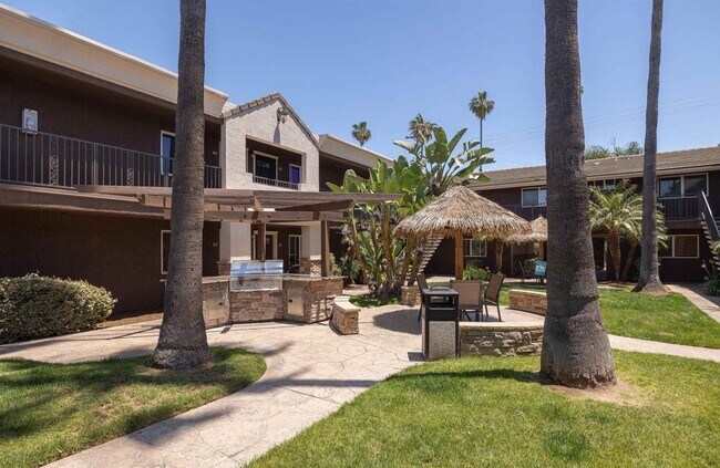 Building Photo - Condo at Villa Grigio available now!