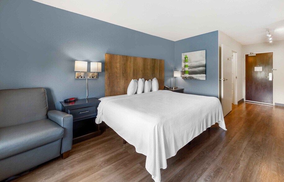 Building Photo - Furnished Studio-Ft. Lauderdale - Cruise Port - Airport