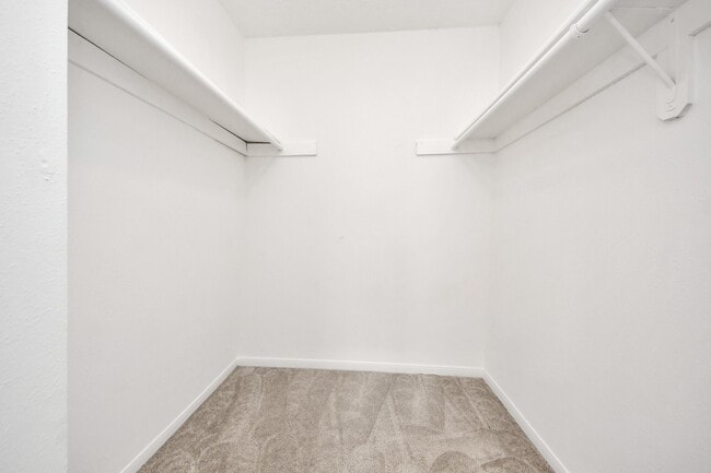 Building Photo - 15534 Weldon Dr