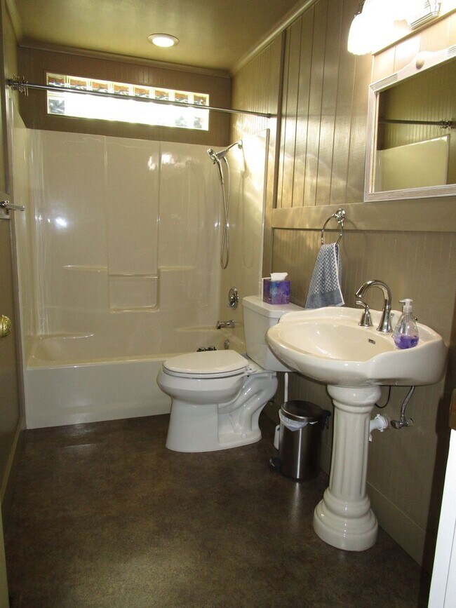 Building Photo - 14884 Channel Drive, La Conner, WA 98257