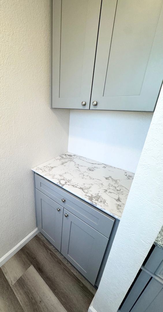 Building Photo - Freshly Painted 3 Bedroom + Loft in Desirable Elk Grove Neighborhood