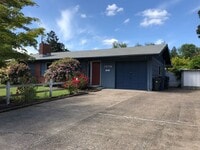 Building Photo - Beautiful Two-Bedroom Home With Large Bonus Room