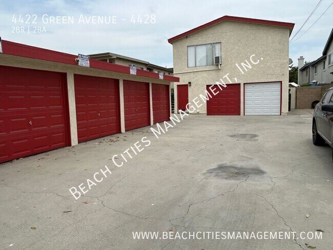 Building Photo - 4422 Green Ave