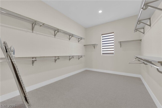 Building Photo - 10663 Stone Ledge Ave