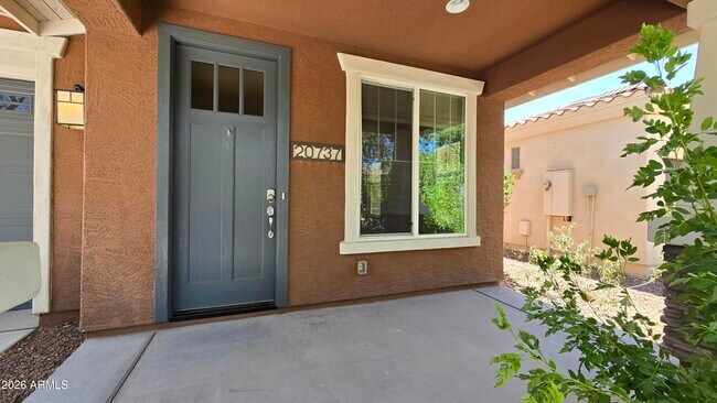 Building Photo - 20737 W Valley View Dr