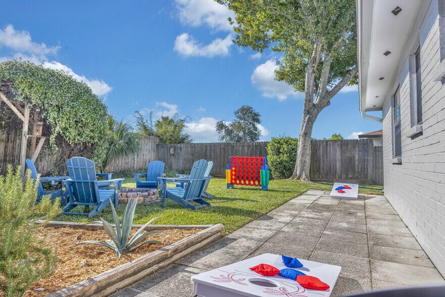 Building Photo - 26 Cobia St