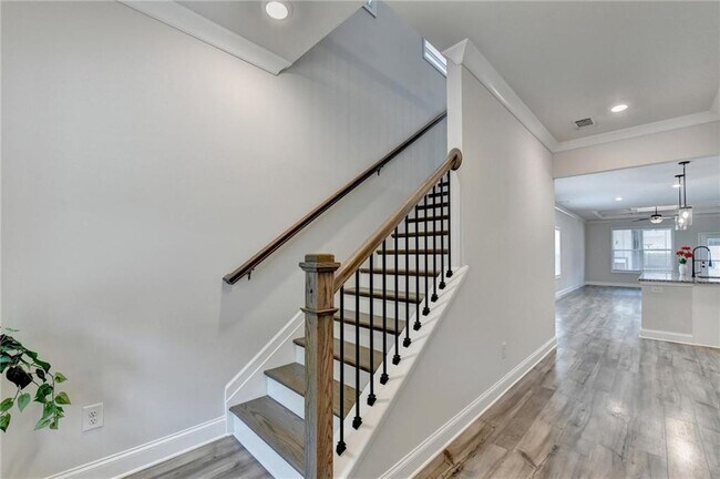 Building Photo - 1854 Westfall Lndg