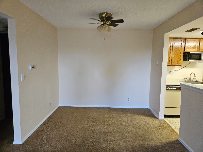 Building Photo - 912 Tenderfoot Hill Rd