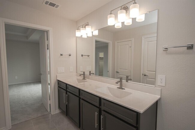 Building Photo - 3413 Knighton Hill Dr