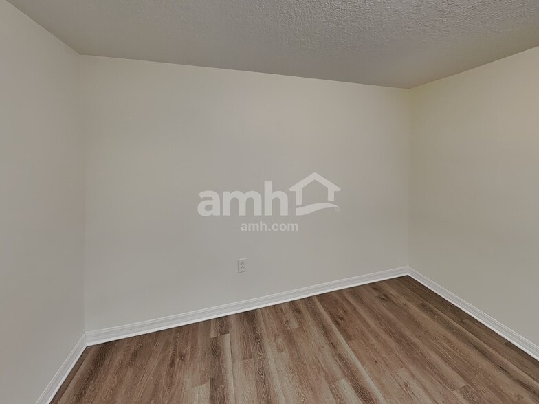 Building Photo - 4611 Treasure Cay Rd