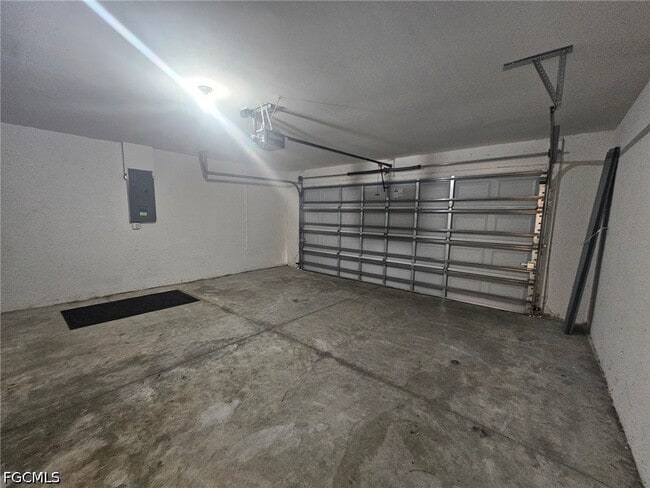 Building Photo - 1156 NW 5th Pl