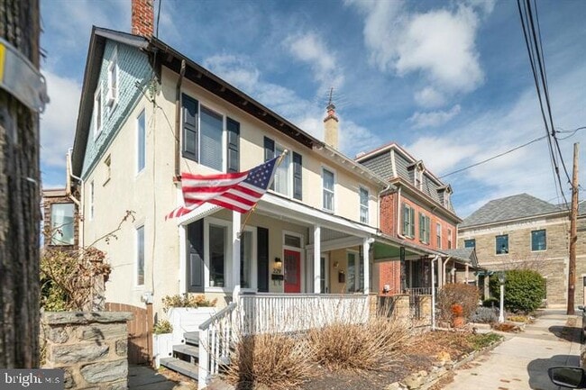 Building Photo - 229 Benezet St