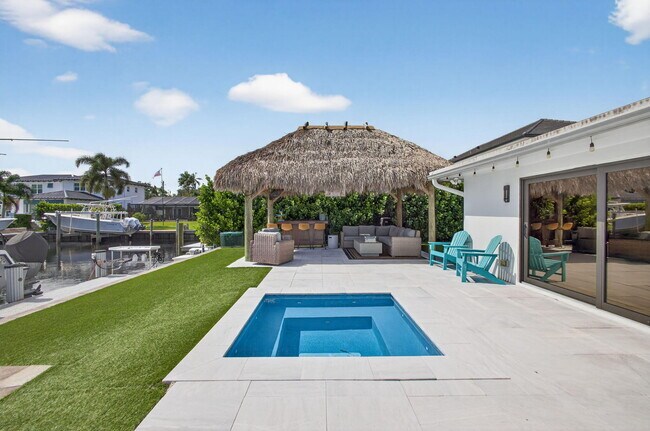 Building Photo - 12 Leeward Cir