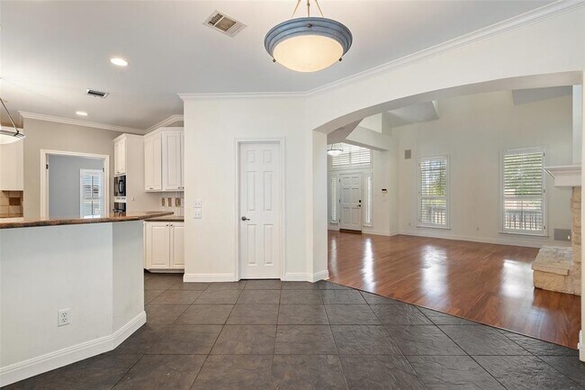 Building Photo - 4305 Shoal Creek Blvd