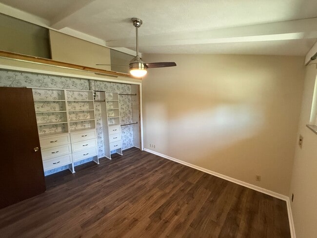 Building Photo - 805 Basil Rd