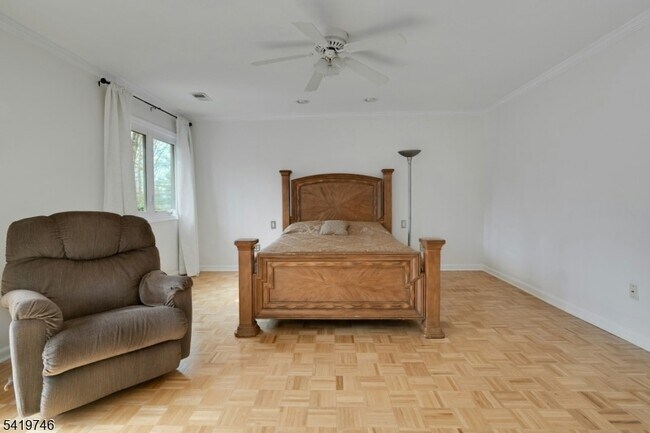 Building Photo - 34 Lockley Ct