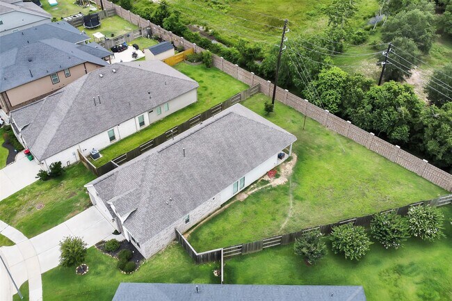 Building Photo - 19827 Bronze Spur Ct