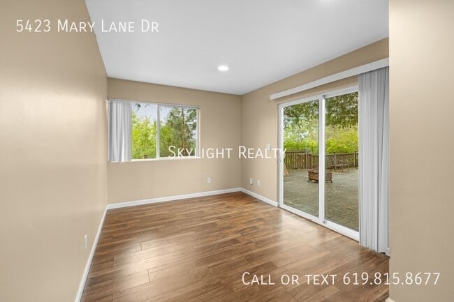 Building Photo - 5423 Mary Ln Dr