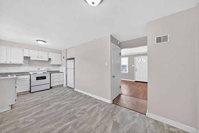 Building Photo - Now Accepting Section 8 – St. Louis, MO 3 bedroom /1 Bath Home in 63137