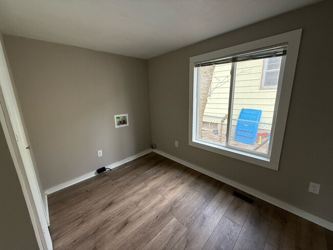 Building Photo - 430 Dunlap St