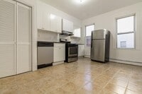 Building Photo - 412 2nd St