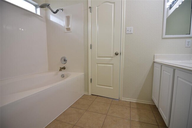 Building Photo - 2413 Rachel Ct