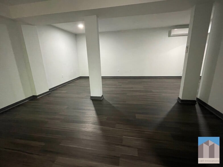 Building Photo - 185 Glenrose Cir SW