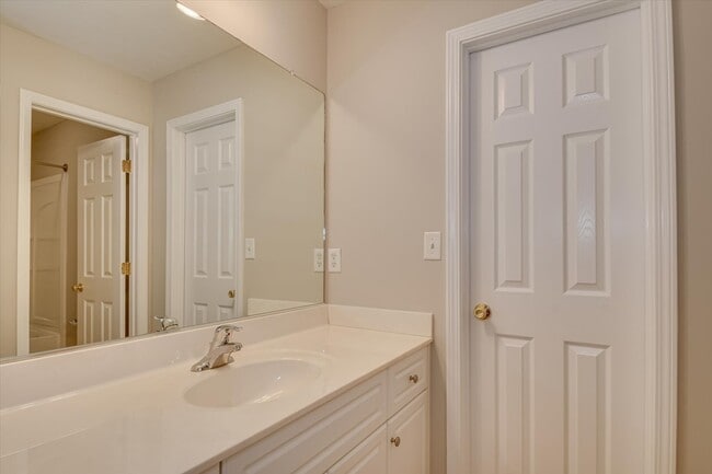 Building Photo - 1206 Bison Way