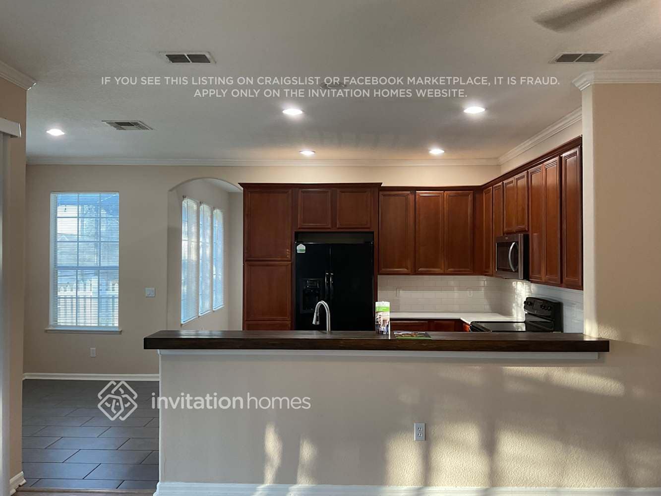 Building Photo - 14824 Cedar Branch Way