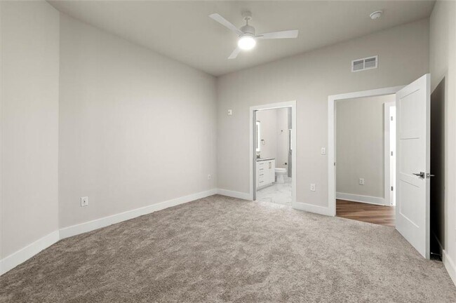 Building Photo - 2648 Sandy Plains Rd