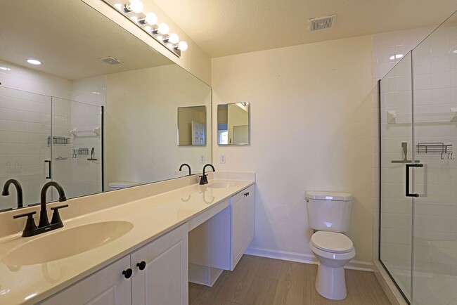 Building Photo - The Enclave 9005-1919