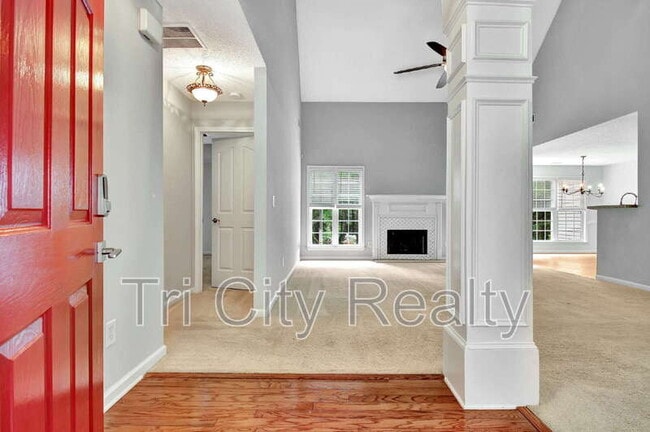 Building Photo - 69 Meadows Creek Ln