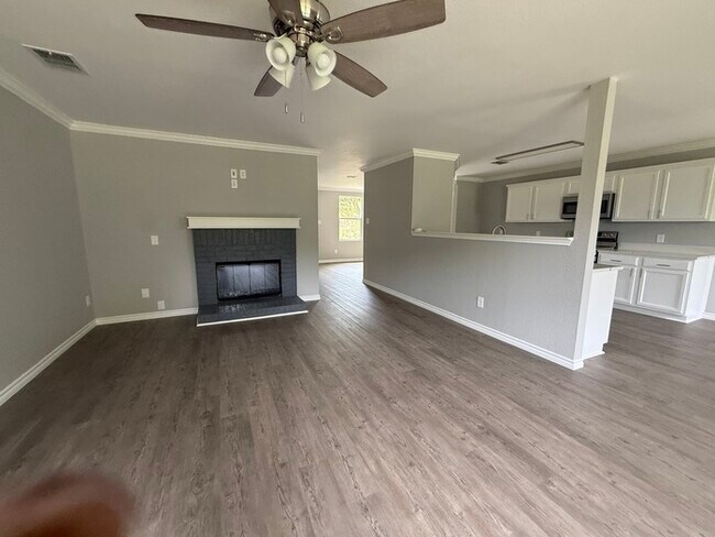 Building Photo - Home in Wylie